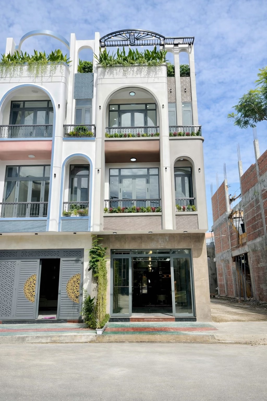 Nhà phố hiện đai 